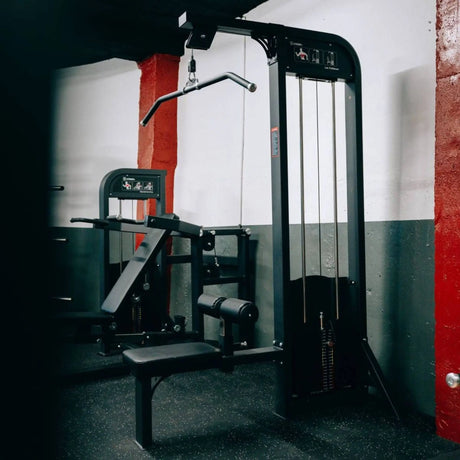 Titanium Strength Elite Series Selectorized Lat Pulldown Machine Titanium Strength